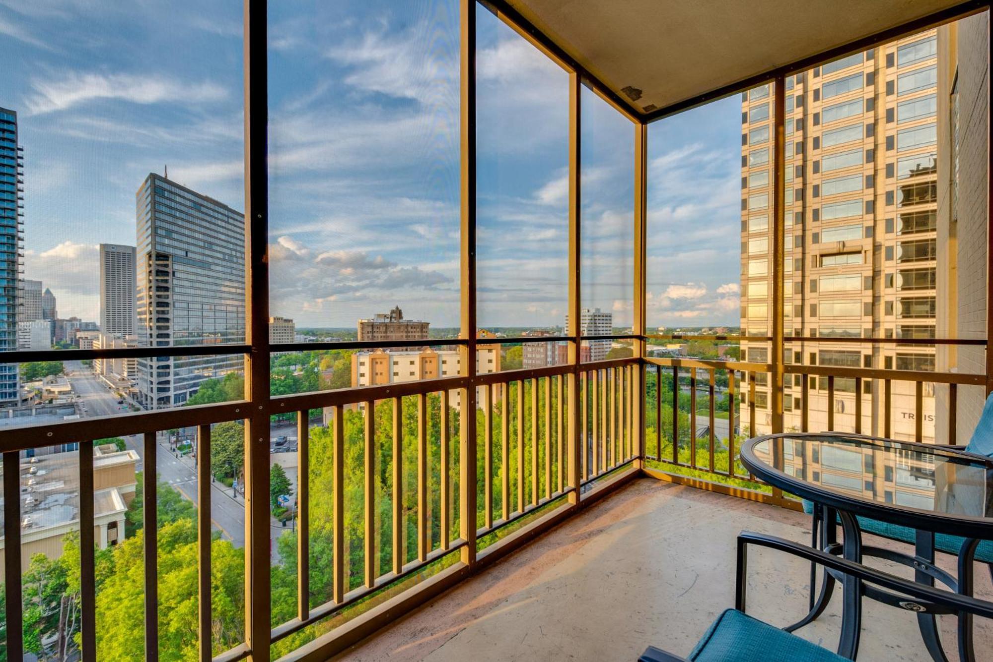 Downtown Atlanta Condo Walk To Arenas And Venues מראה חיצוני תמונה